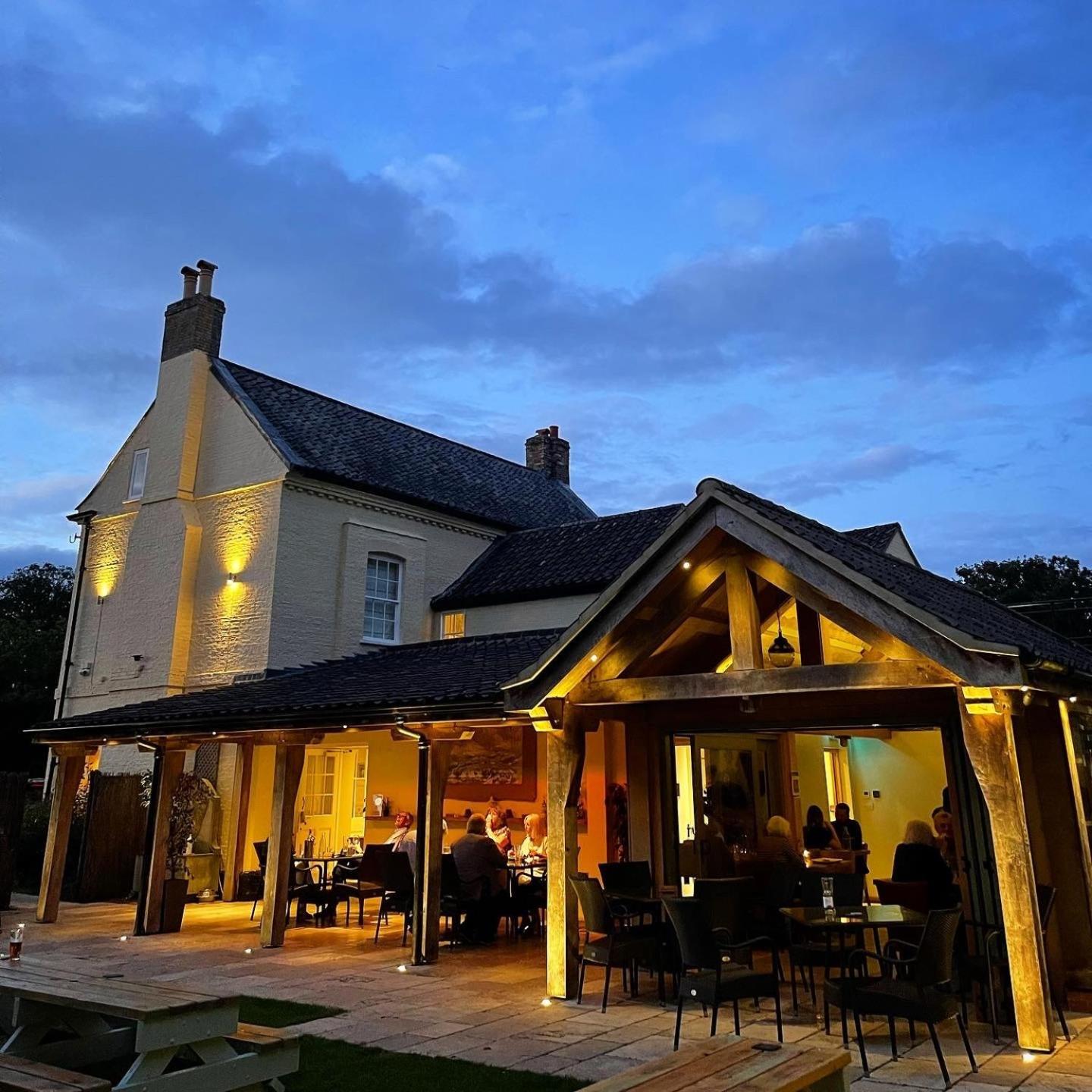 The Bedingfeld Arms Hotel Oxborough Exterior photo