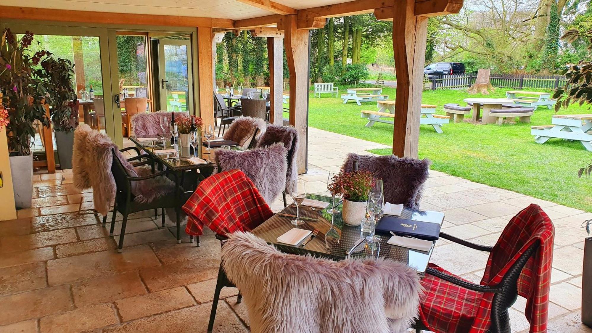 The Bedingfeld Arms Hotel Oxborough Exterior photo