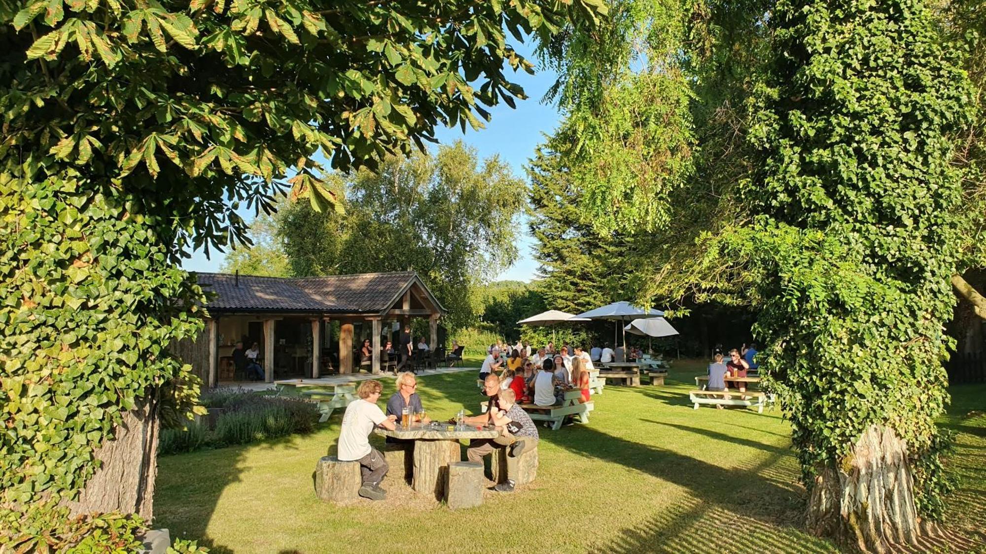 The Bedingfeld Arms Hotel Oxborough Exterior photo