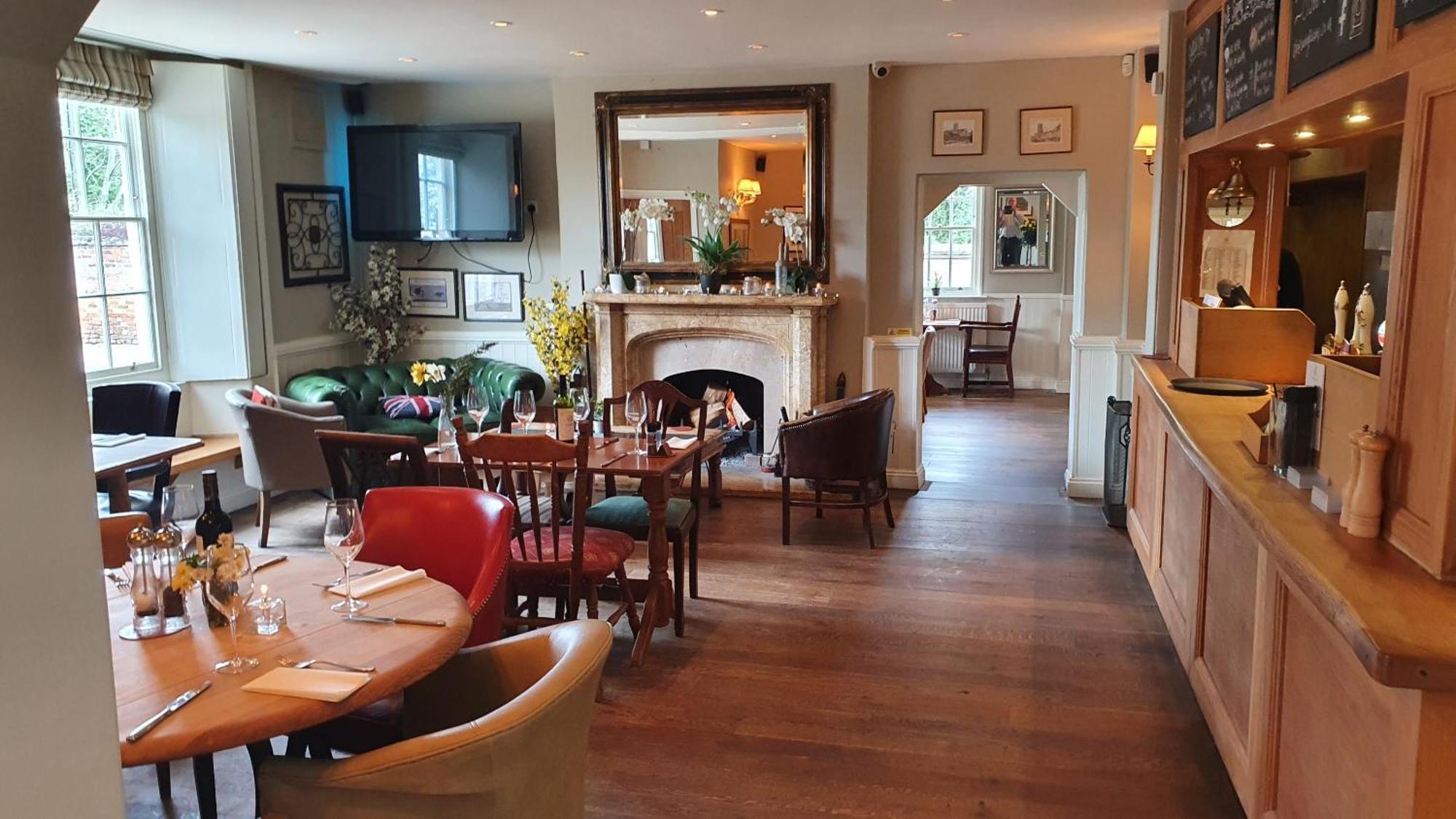 The Bedingfeld Arms Hotel Oxborough Exterior photo
