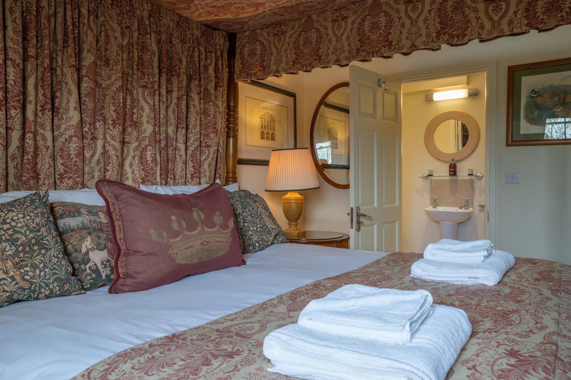 The Bedingfeld Arms Hotel Oxborough Room photo